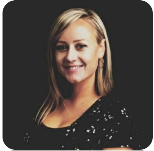 Courtney cropped Courtney cropped